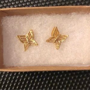 NWOT Butterfly earrings